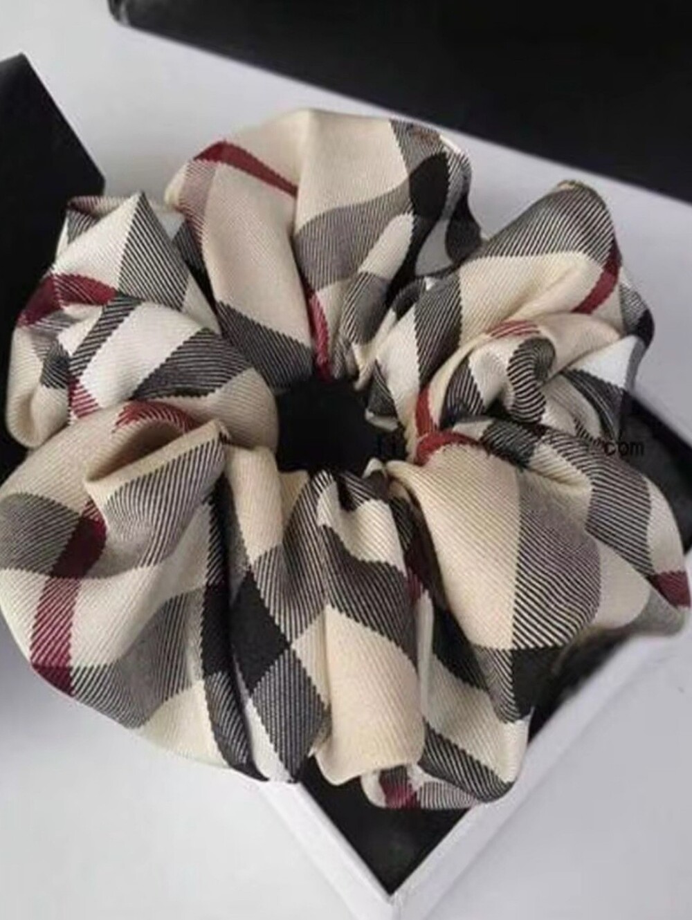 Popular Plaid Scrunchie. Beige, Black & Red